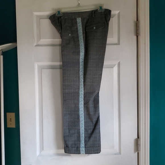Intuitions Gray Plaid Lace Detail Pants Size 6 NWOT - Picture 10 of 16